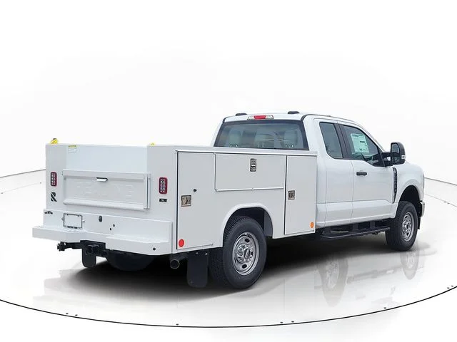 New 2026 Oxford White Ford XL image 5