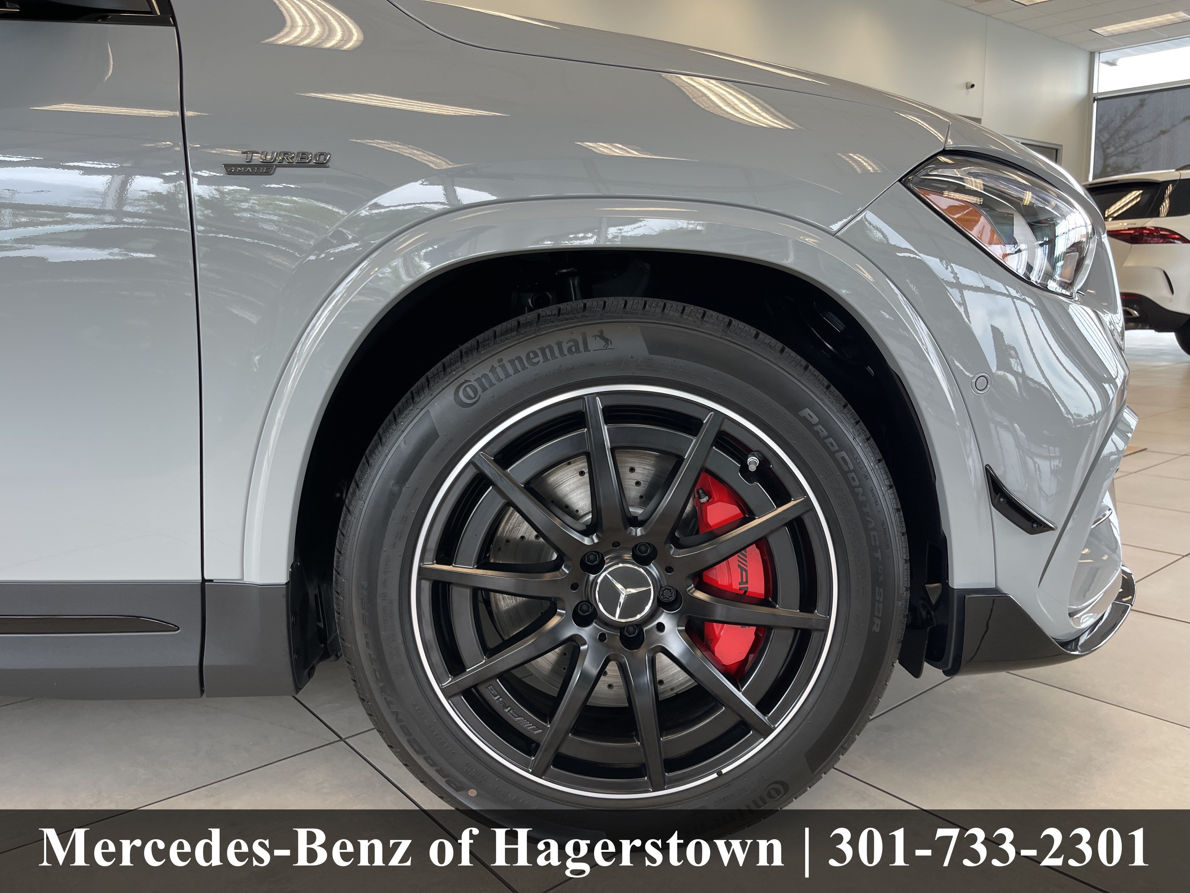 New 2026 MANUFAKTUR Alpine Grey Mercedes-Benz AMG® GLA 35 4MATIC SUV image 26