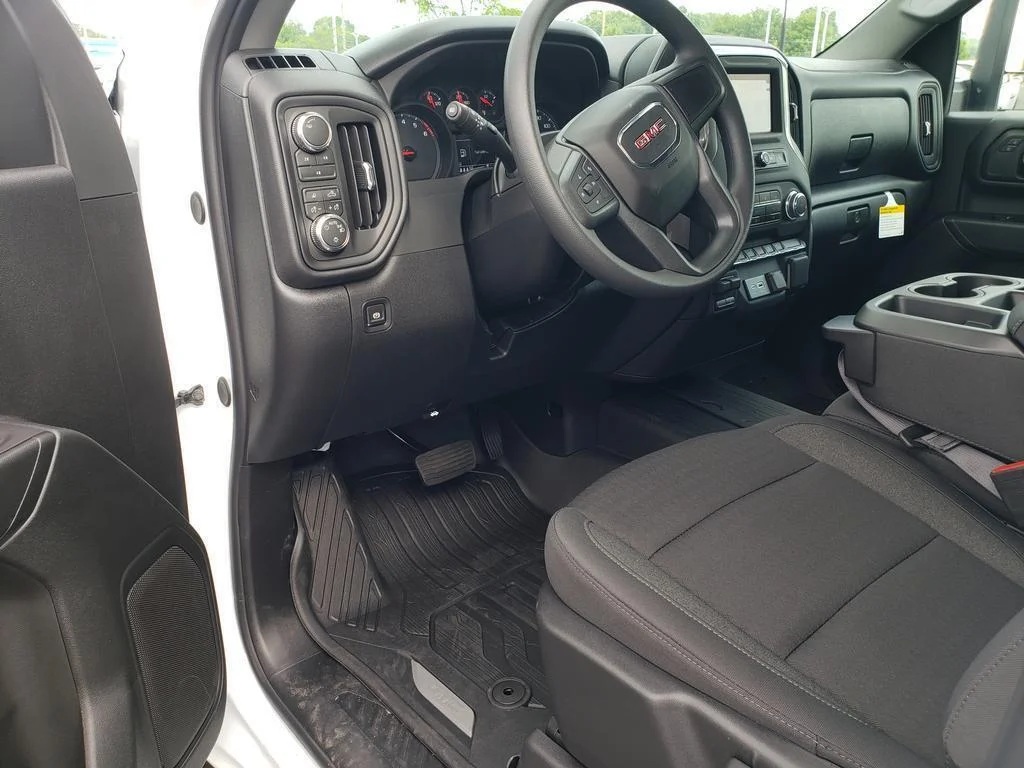 New 2026 Summit White GMC Pro image 11