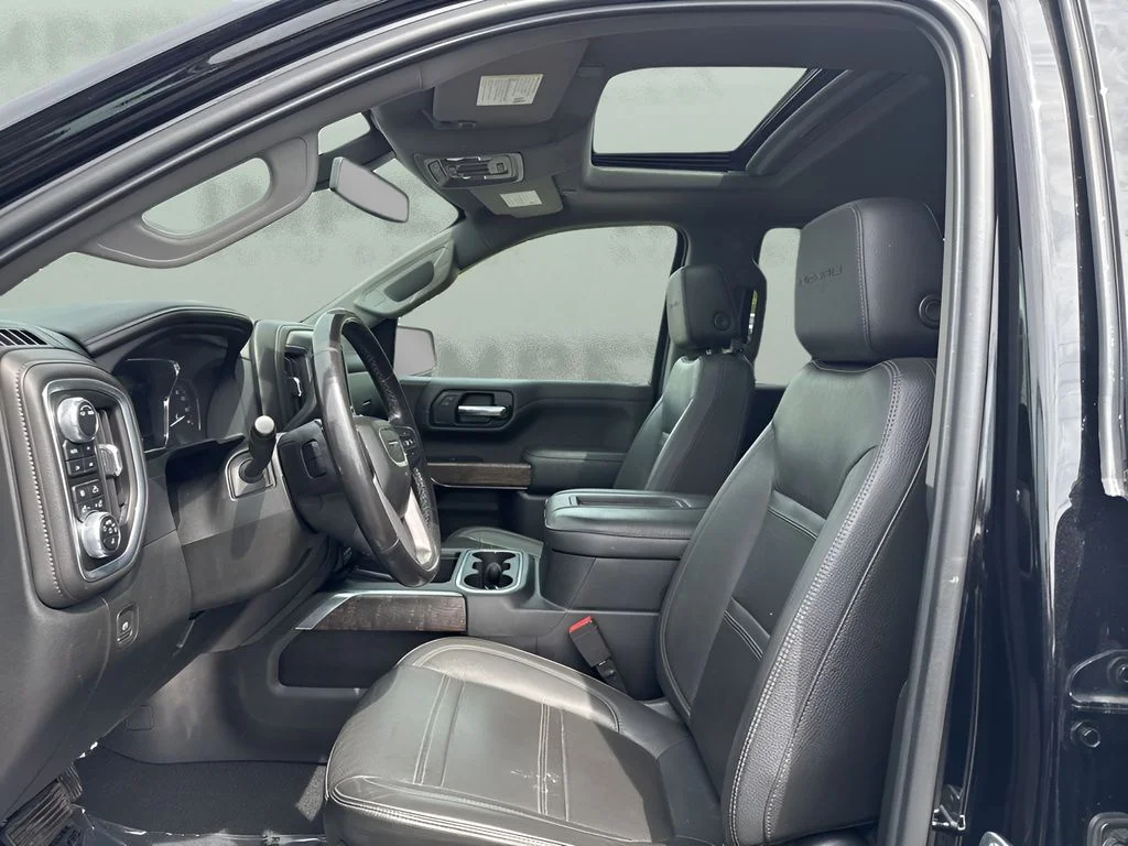 Used 2022 Black GMC Denali image 9