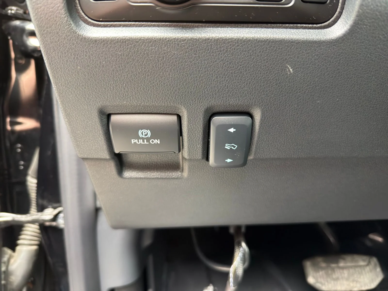 Used 2025 Black Ford Platinum image 18