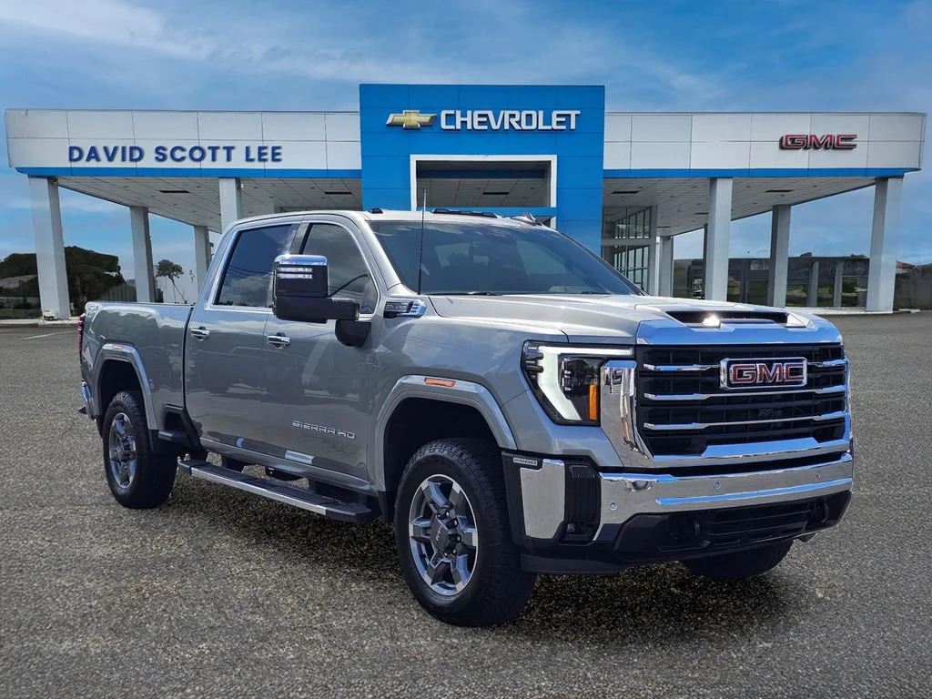 Used 2025 Sterling Metallic GMC SLT image 5