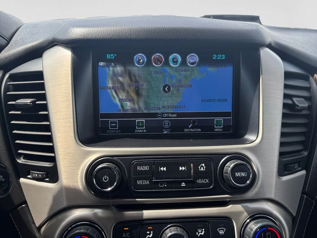 Used 2020 White GMC Denali image 21