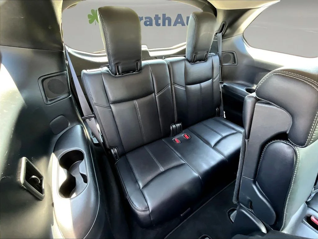 Used 2020 Black Nissan Platinum image 30