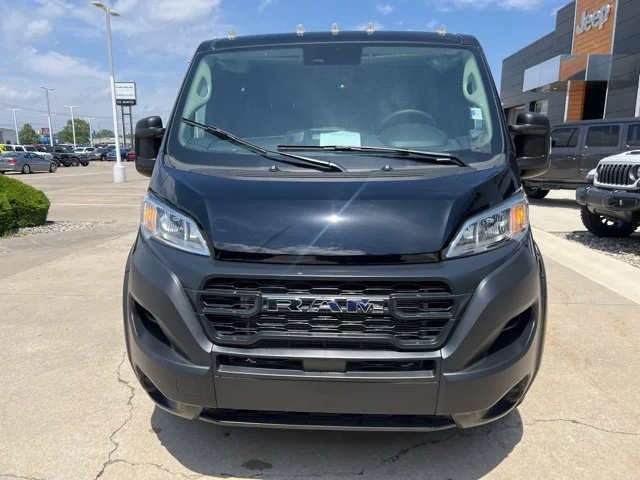 Used 2025 Black Ram Low Roof image 8