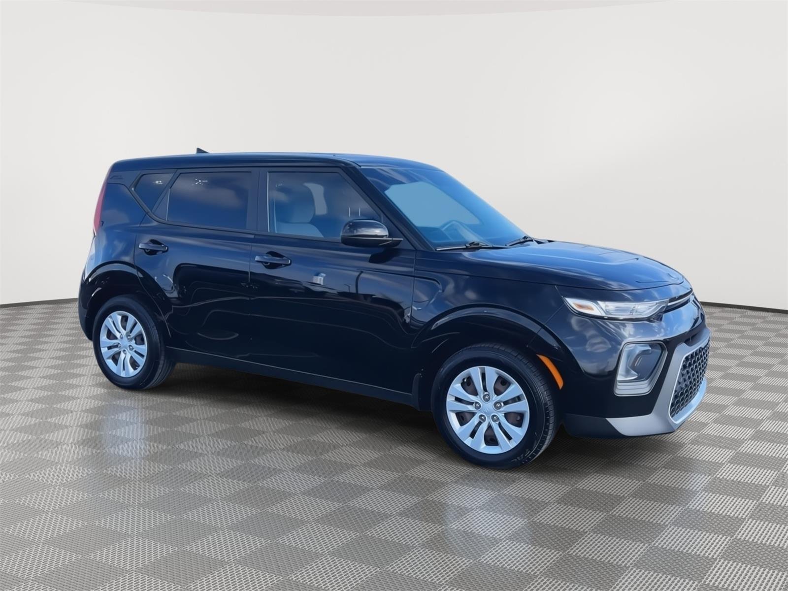 Used 2020 Kia Soul LX with VIN KNDJ23AU2L7700373 for sale in Kansas City