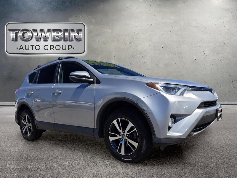 2018 Toyota RAV4 XLE - Photo 2