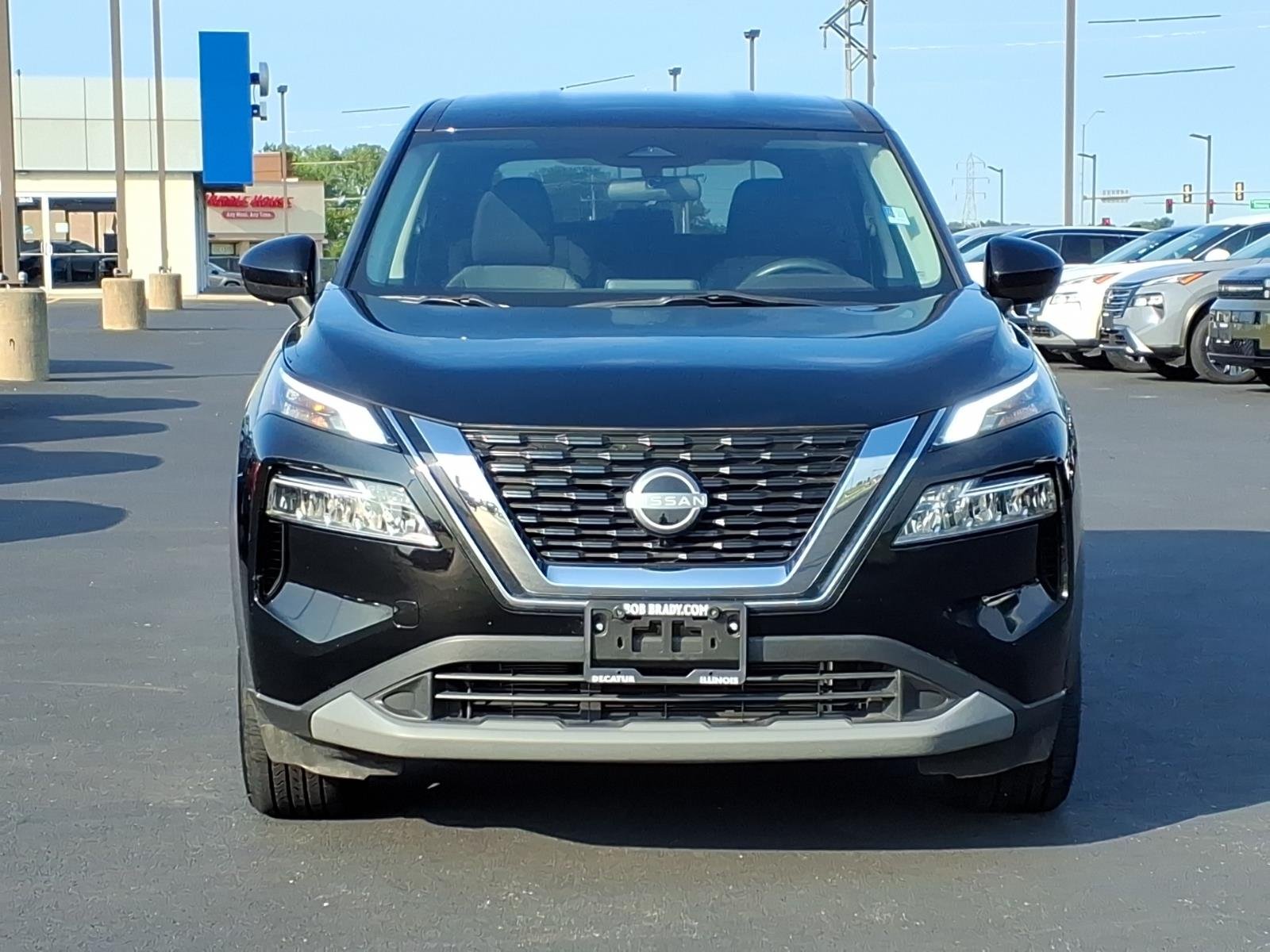 Used 2023 Super Black Nissan SV image 17