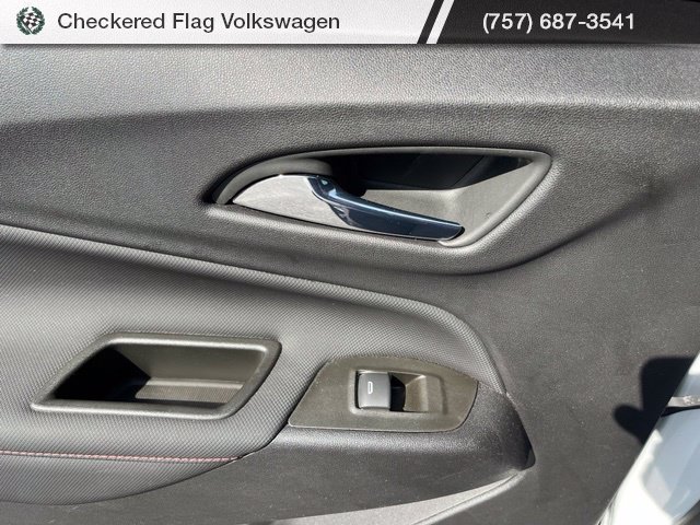 Used 2024 Summit White Chevrolet RS image 25