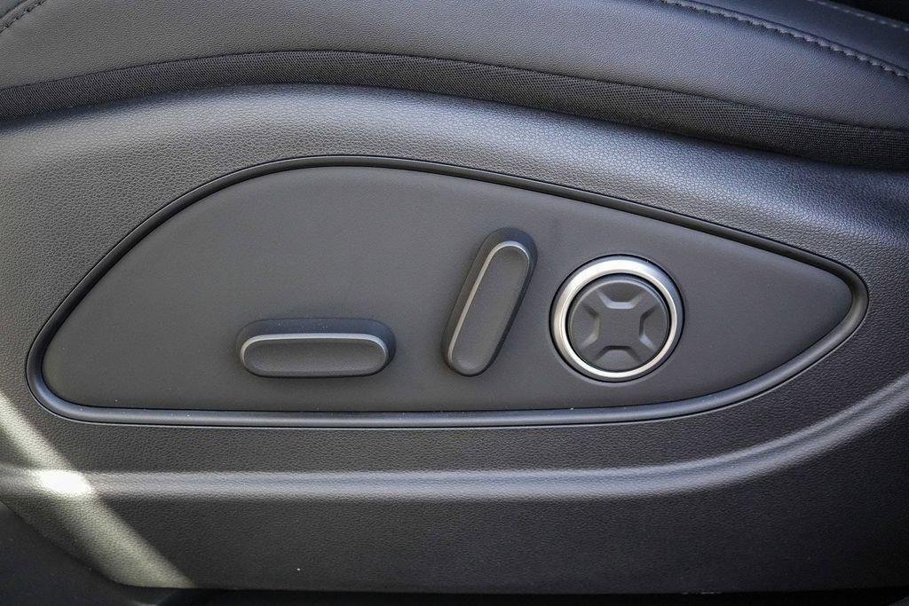 New 2026 White Hyundai SEL Premium image 78