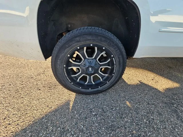 Used 2016 Summit White Chevrolet LTZ image 19