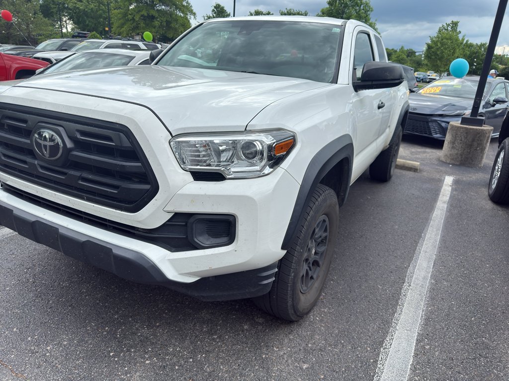 Used 2019 SUPER WHITE Toyota SR image 1