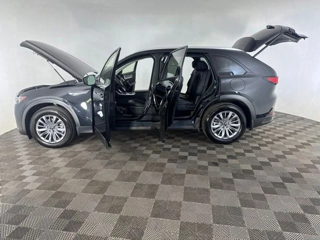 Used 2025 Black Mazda 3.3 Turbo Preferred image 9