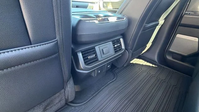 New 2026 Avalanche Ford Lariat® image 19