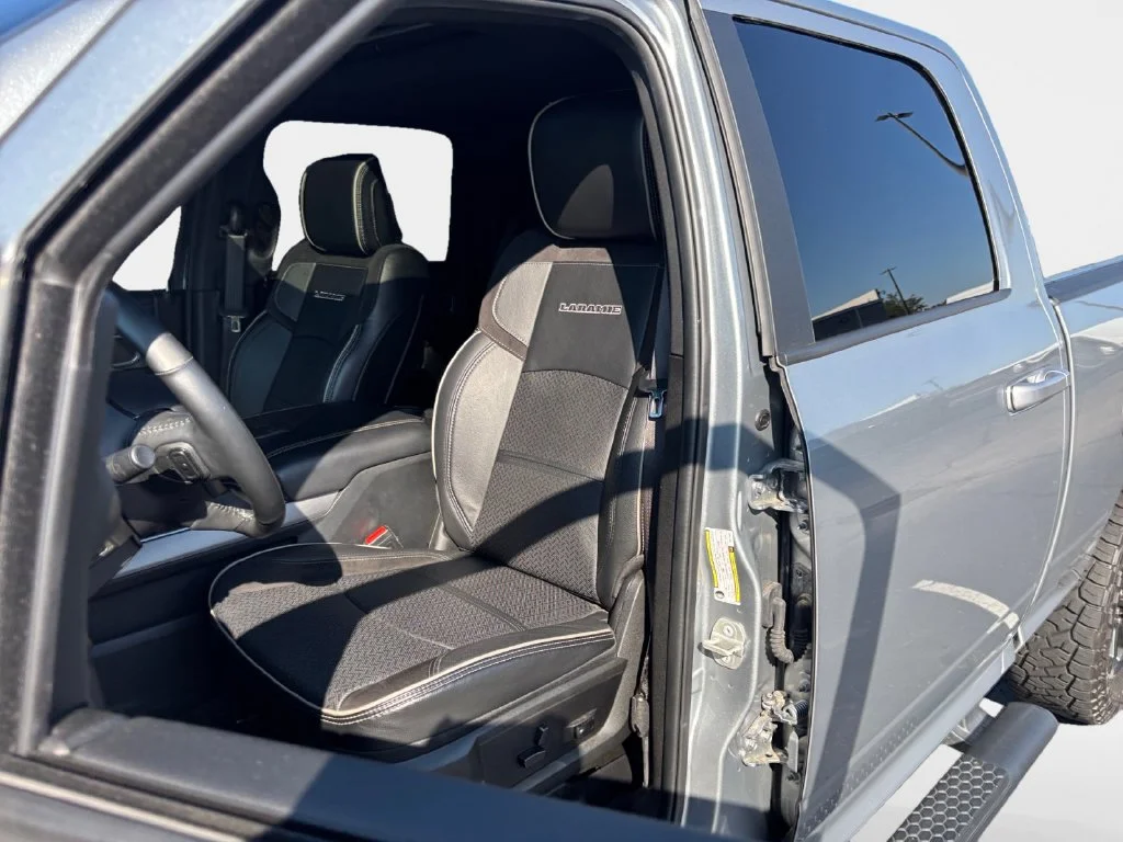 Used 2024 Silver Ram Laramie image 27