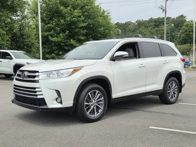 2019 TOYOTA HIGHLANDER XLE