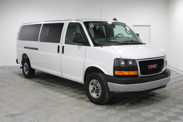 2025 GMC Savana Passenger LT