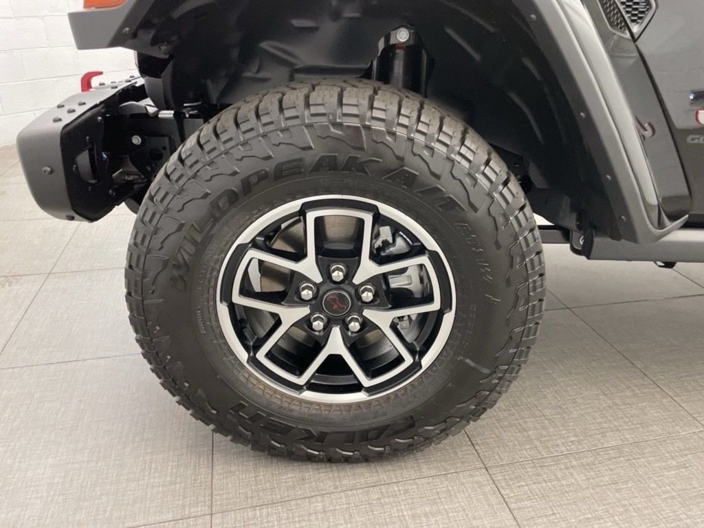 New 2026 Black Clear-Coat Exterior Paint Jeep Rubicon X image 8