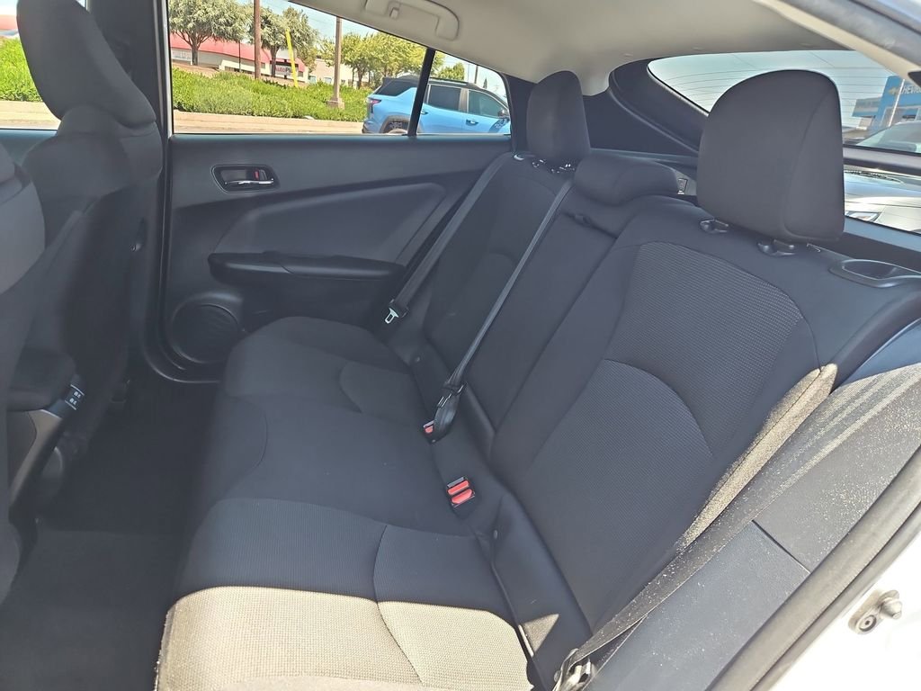Used 2021 Pearl Toyota L image 23