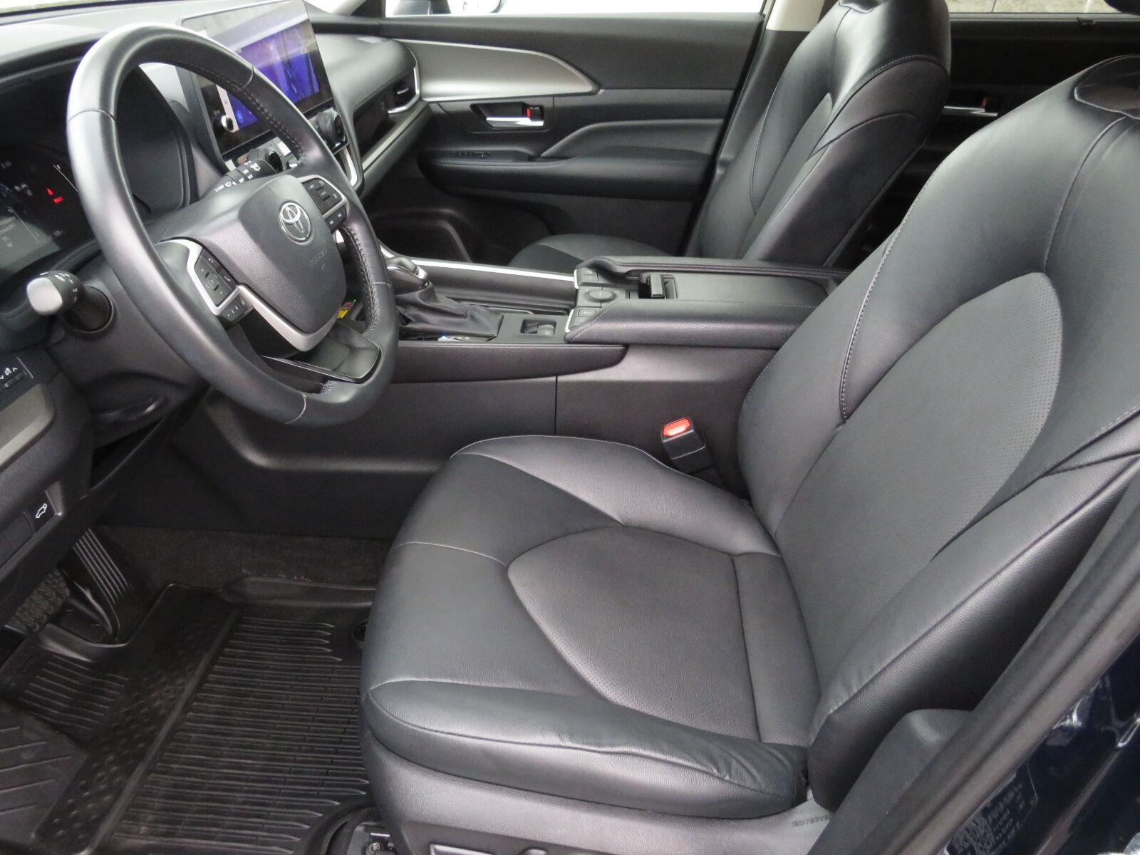 Used 2024 Blueprint Toyota XLE image 20