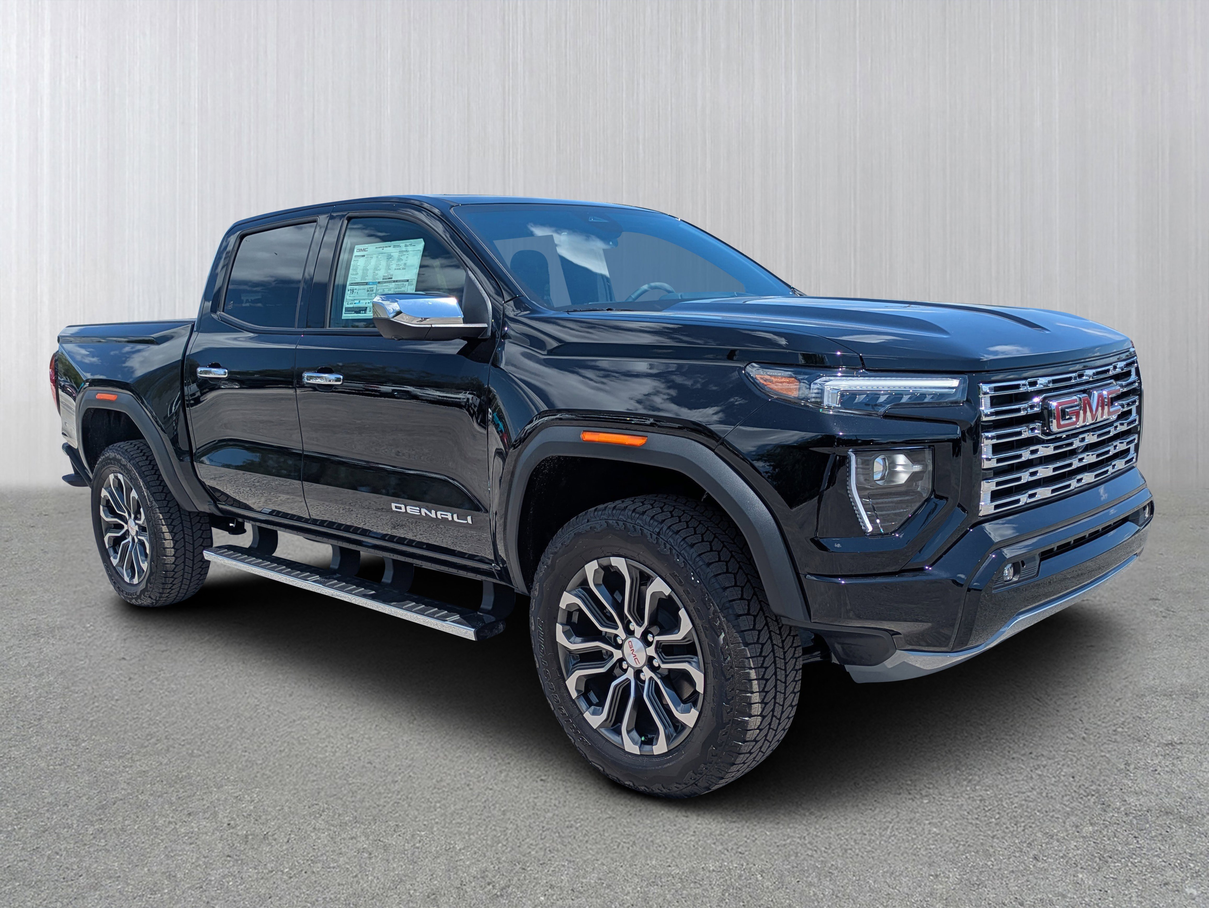 2026 GMC Canyon 4WD Denali Crew Cab Short Box's photo