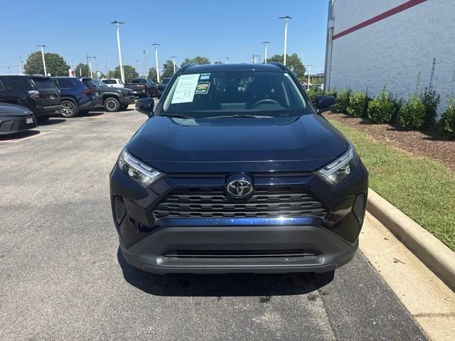 Used 2024  Toyota XLE image 2