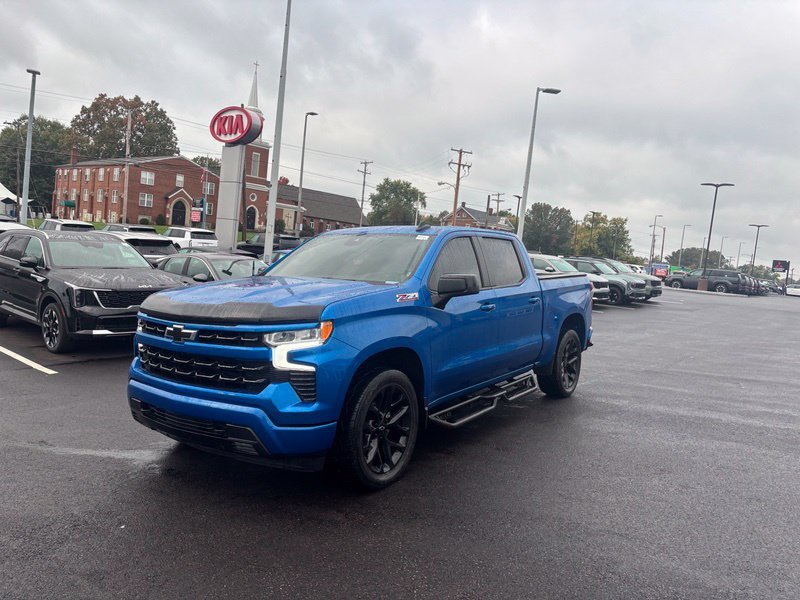 Used 2022 Blue Chevrolet RST image 3