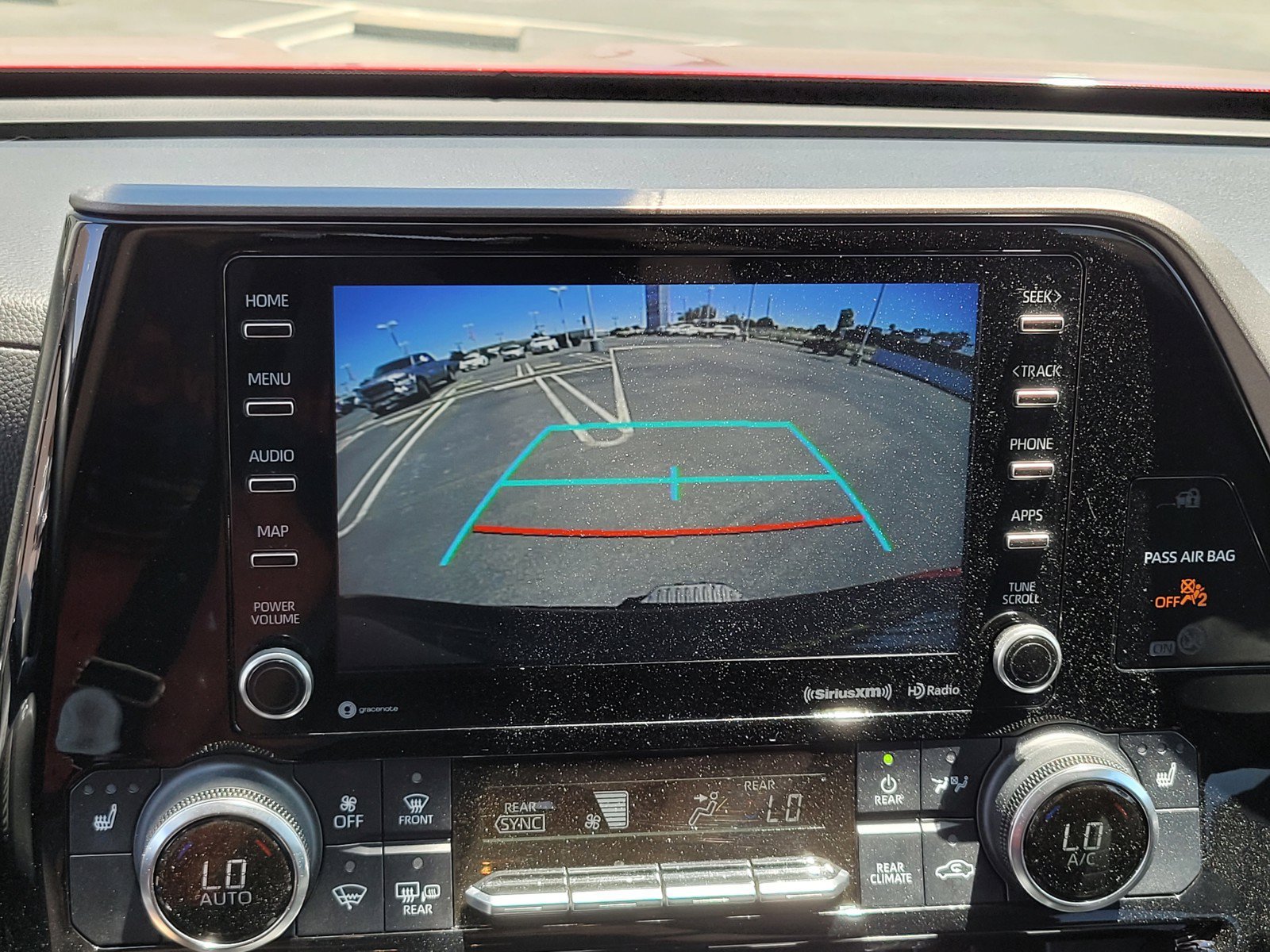 Used 2022  Toyota XLE image 19