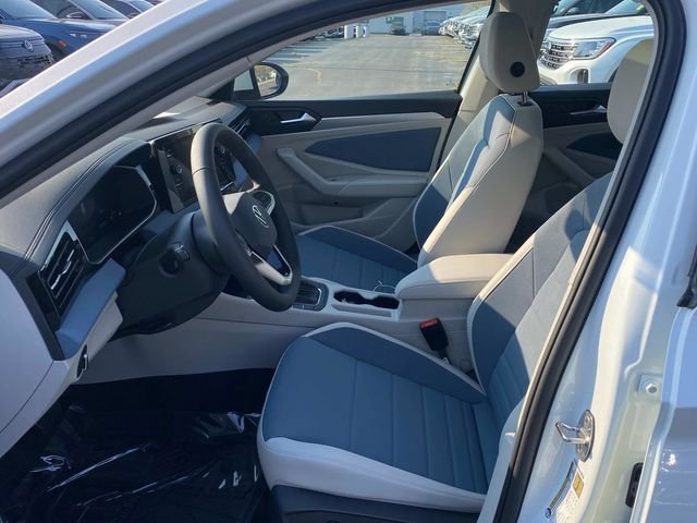 New 2026 White Volkswagen 1.5T SE image 15