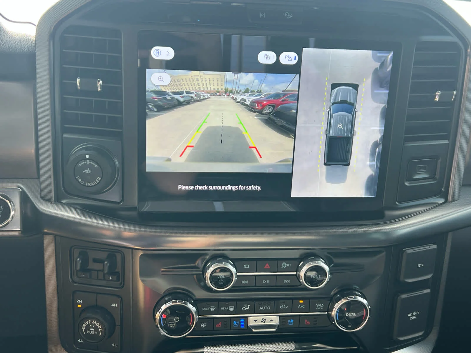 2025 Ford F-150 Platinum - Photo 13