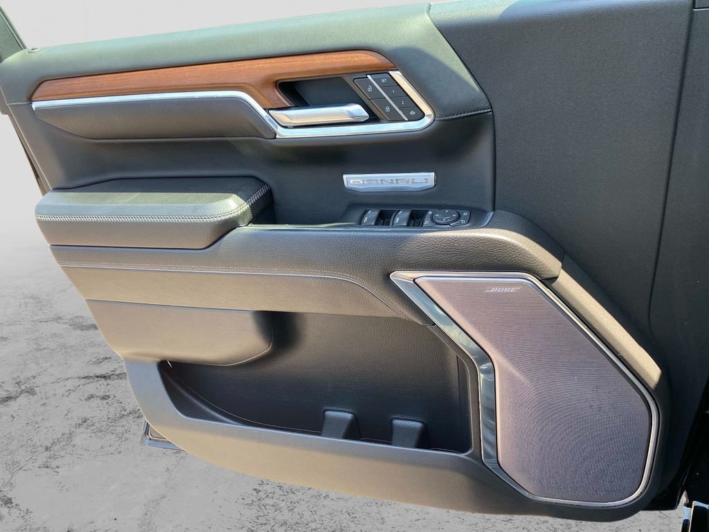 Used 2023 Black GMC Denali image 27