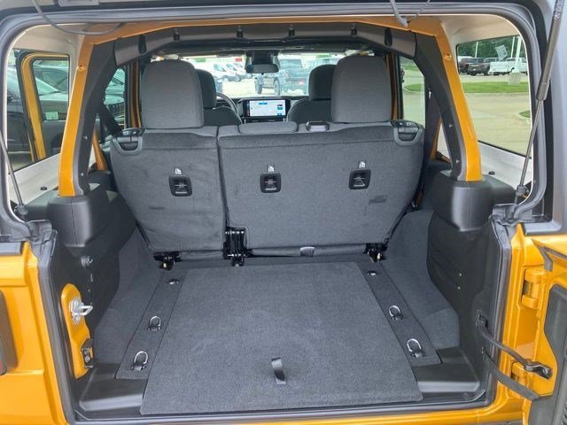 New 2026 Goldilocks Exterior Paint Jeep Sport S image 25