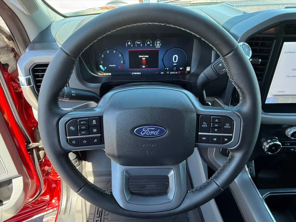 Used 2025 Red Ford XLT image 14