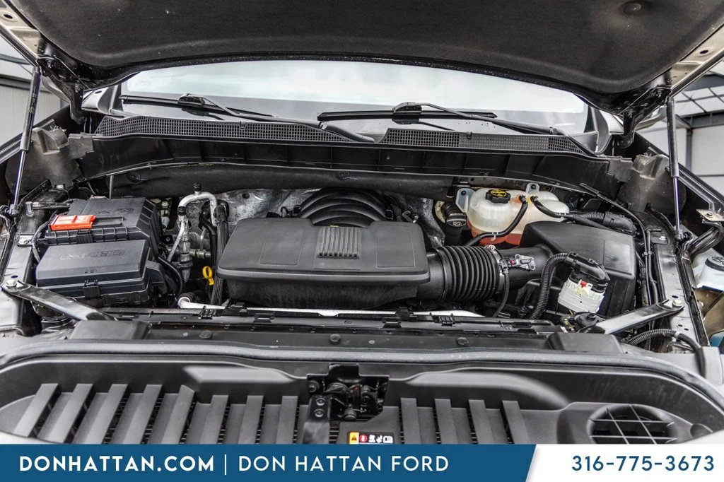 Used 2025 Black Chevrolet LTZ image 33