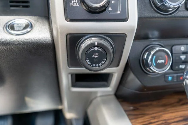 Used 2020 White Ford Lariat image 26