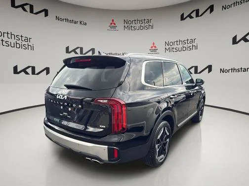 Used 2023 Black Kia S image 5