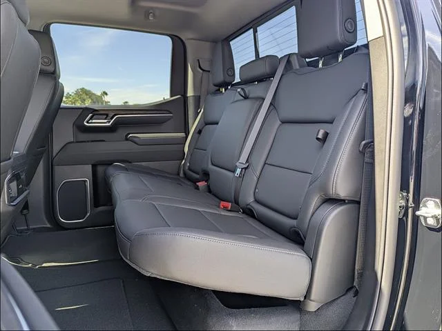 2026 GMC Sierra 1500 SLT - Photo 16