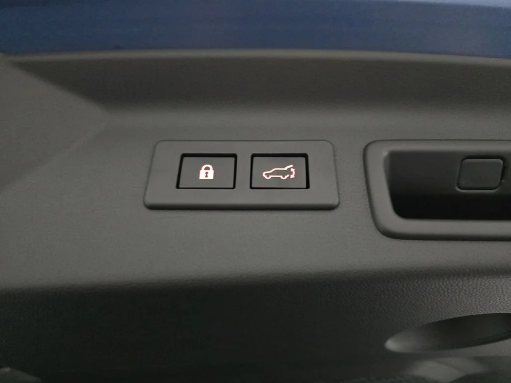 Used 2025 Blue Subaru Premium image 16