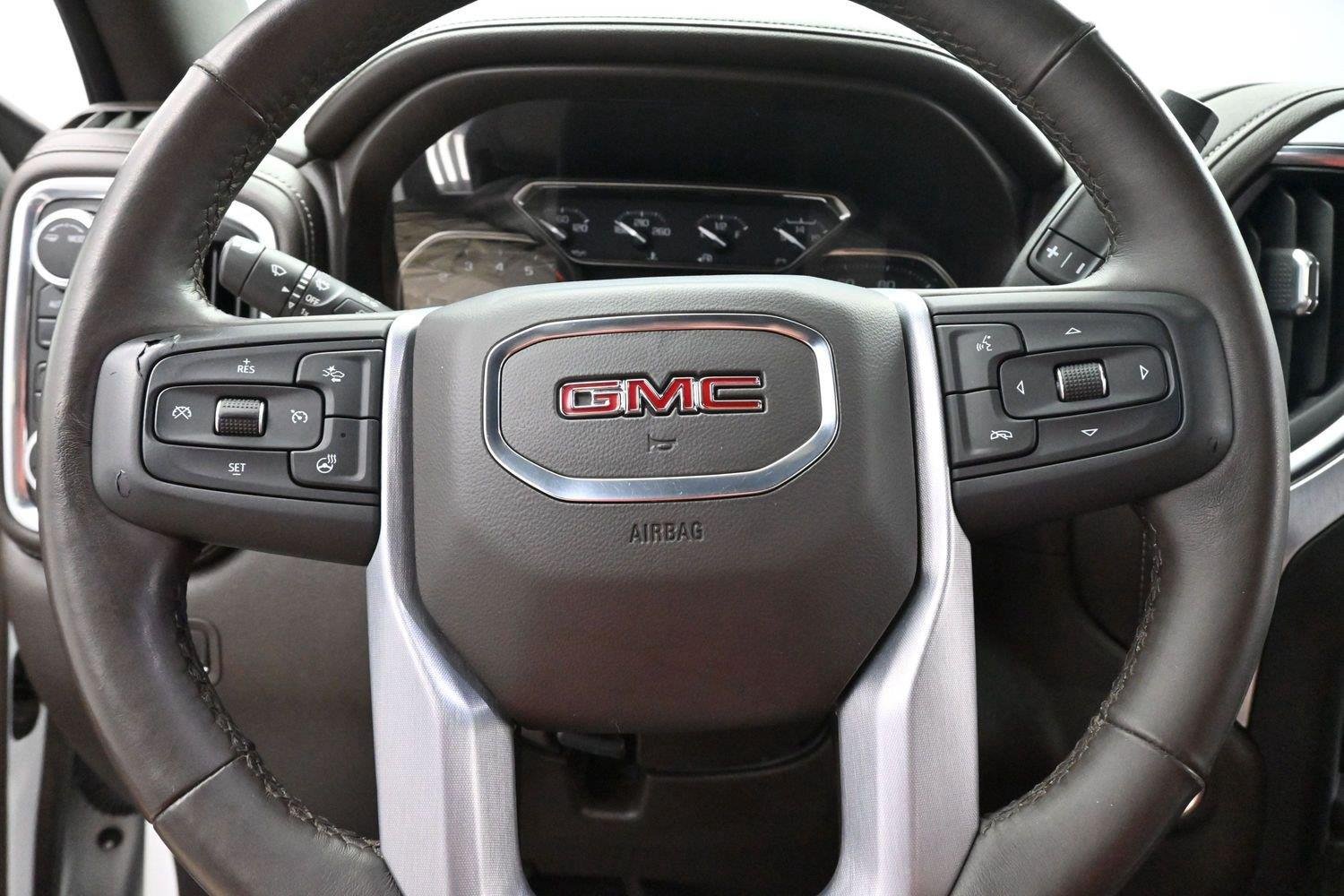 Used 2020 SUMMIT WHITE GMC SLT image 17