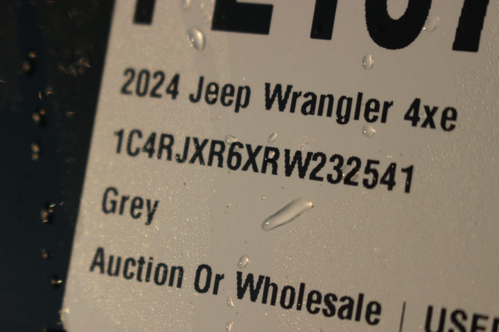 Used 2024 Grey Jeep Rubicon image 38