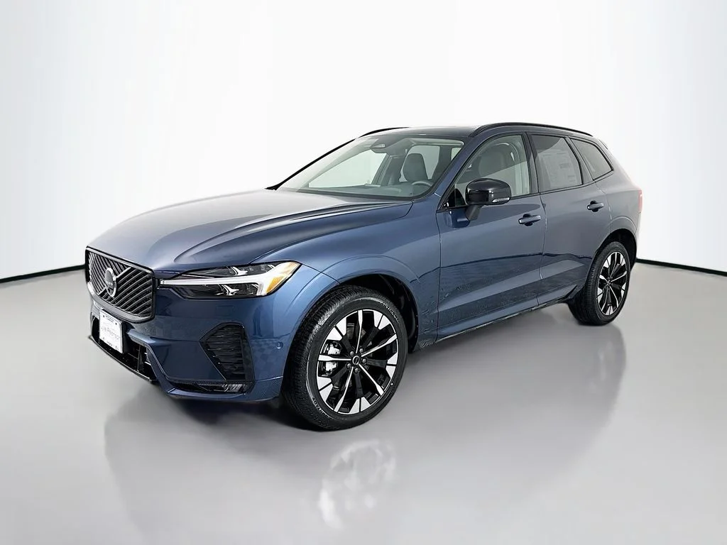 2026 Volvo XC60 B5 Plus Dark AWD's photo
