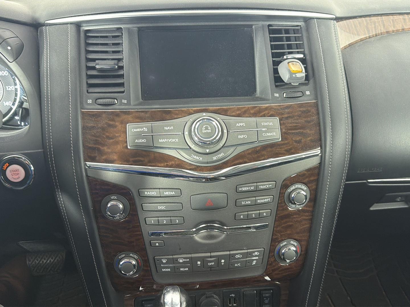 Used 2019 Brilliant Silver Metallic Nissan SL image 10