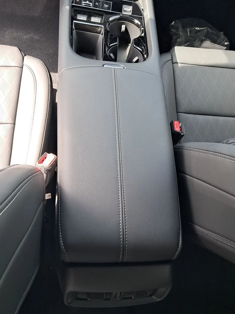 New 2026 Gray Nissan Platinum image 27