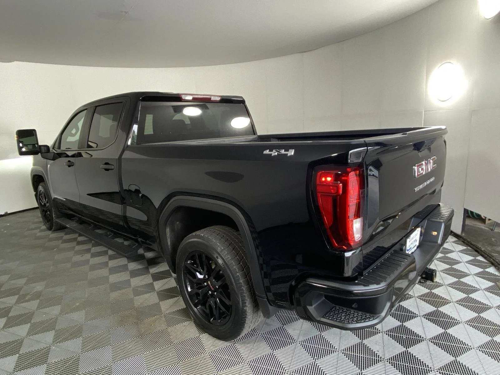 Used 2024 Onyx Black GMC Pro image 13
