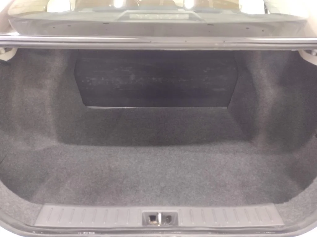 Used 2025 White Nissan 1.6 S image 16