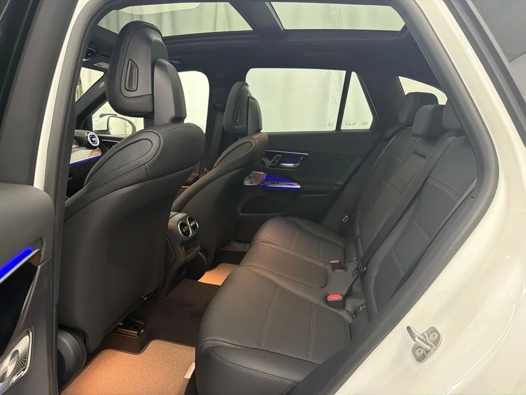 New 2027 White Mercedes-Benz GLC 300 image 64
