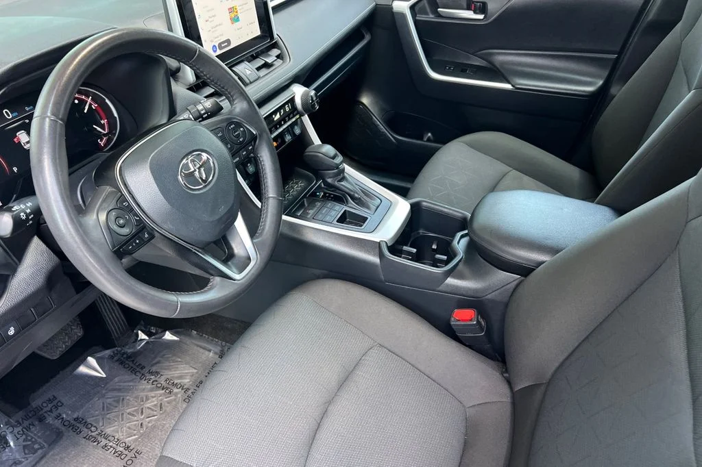 Used 2025 White Toyota XLE image 14
