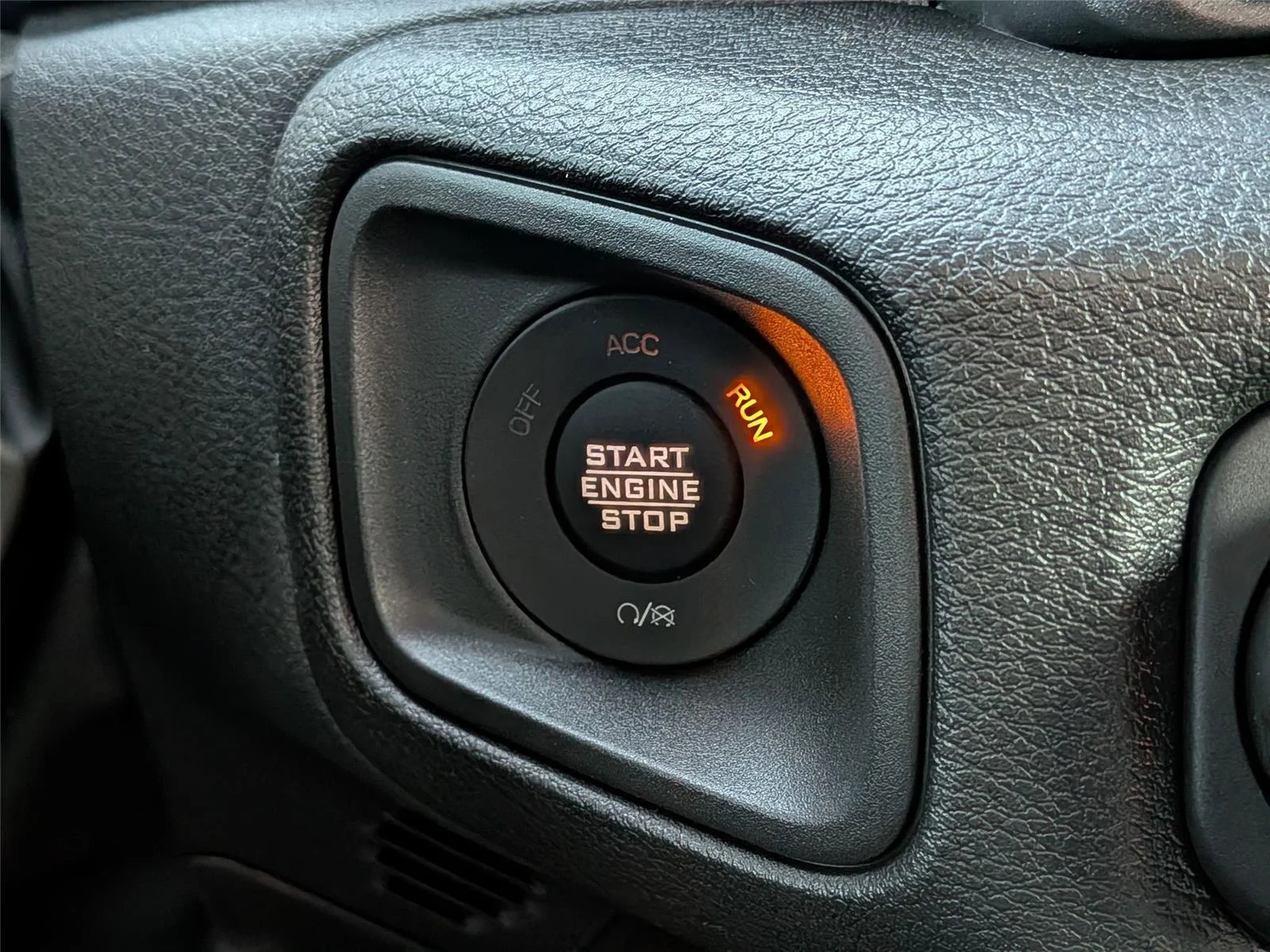 2025 Jeep Gladiator Sport S - Photo 16