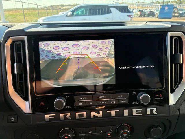 New 2027 Glacier White Nissan SV image 15