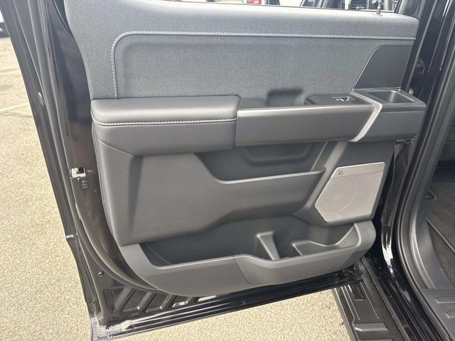 Certified Used 2025 Agate Black Metallic Ford Lariat image 19